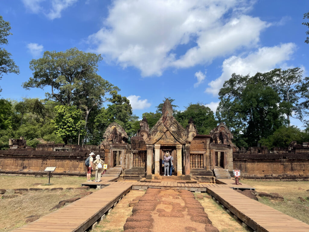 Banteay Srei_0636-2. jpg